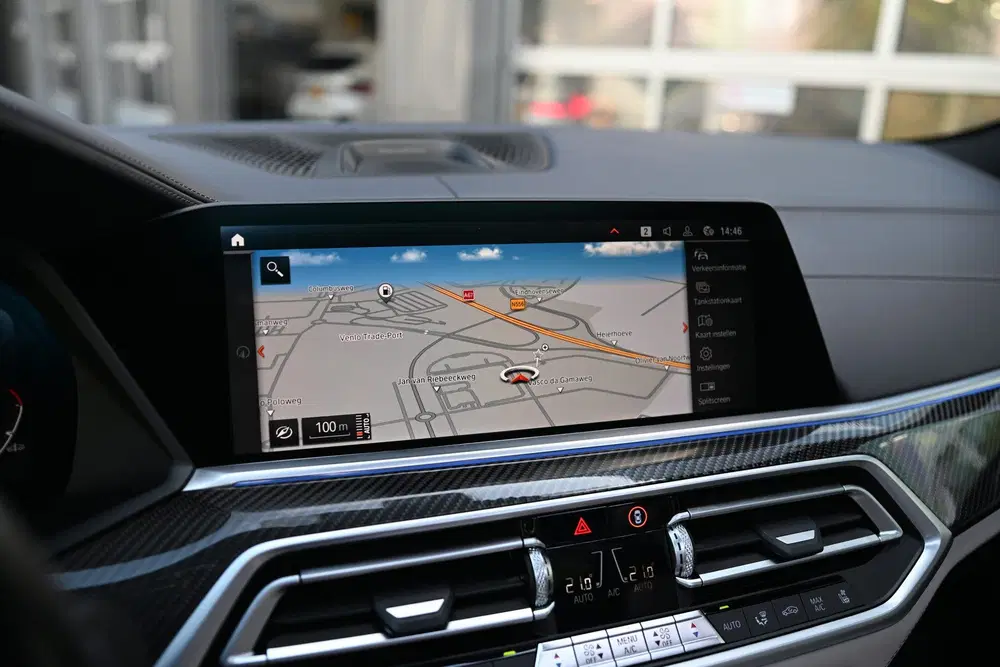 BMW X6 M50i High Executive Automaat uit 2021, foto 8
