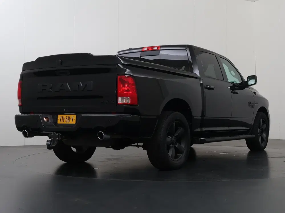 Dodge RAM 5.7 V8 4X4 uit 2021, foto 2