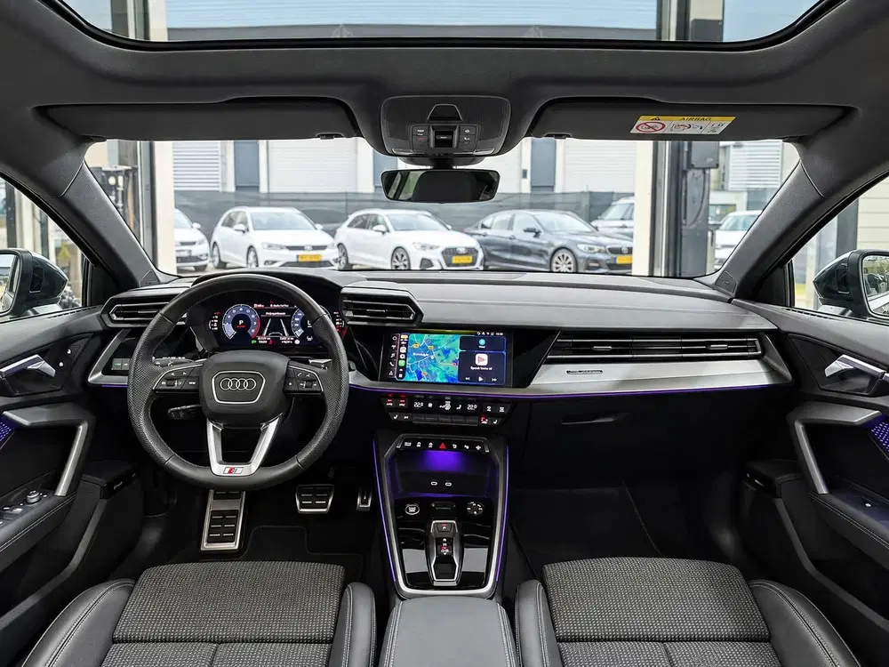 Audi A3 35 TFSI S Edition 3x S-LINE uit 2024, foto 3