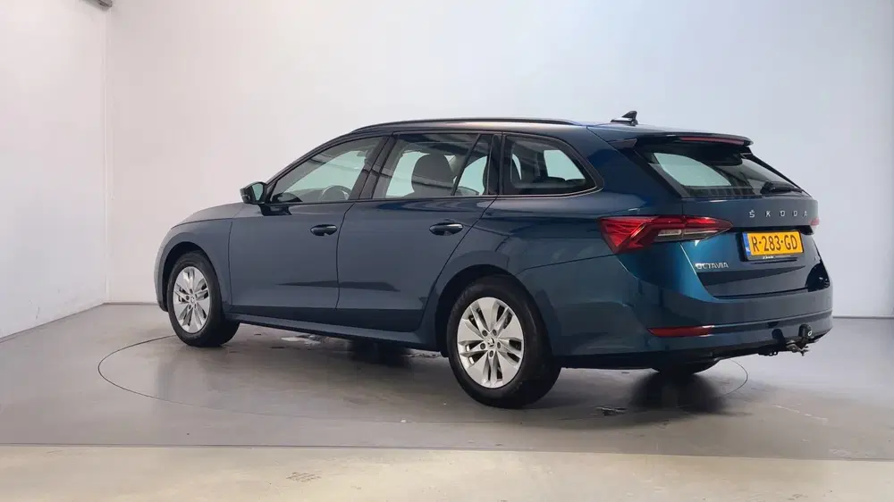 Skoda Octavia 1.0 e-TSI DSG Ambition Navigatie Trekhaa uit 2022, foto 6