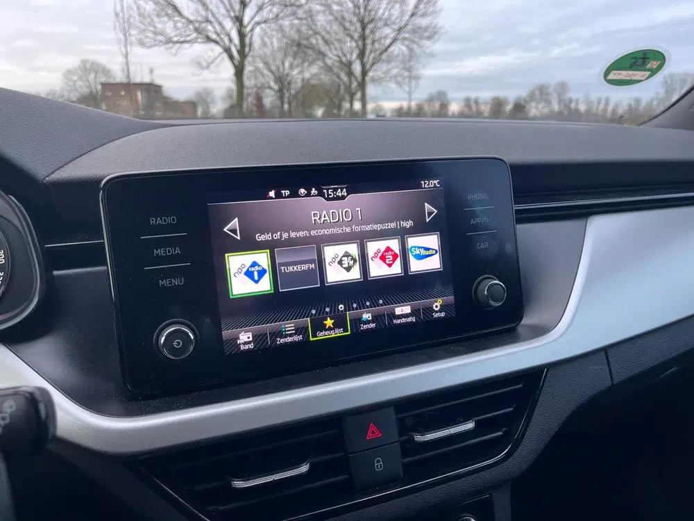 Skoda Kamiq 1.0 TSI Sport Business uit 2020, foto 12