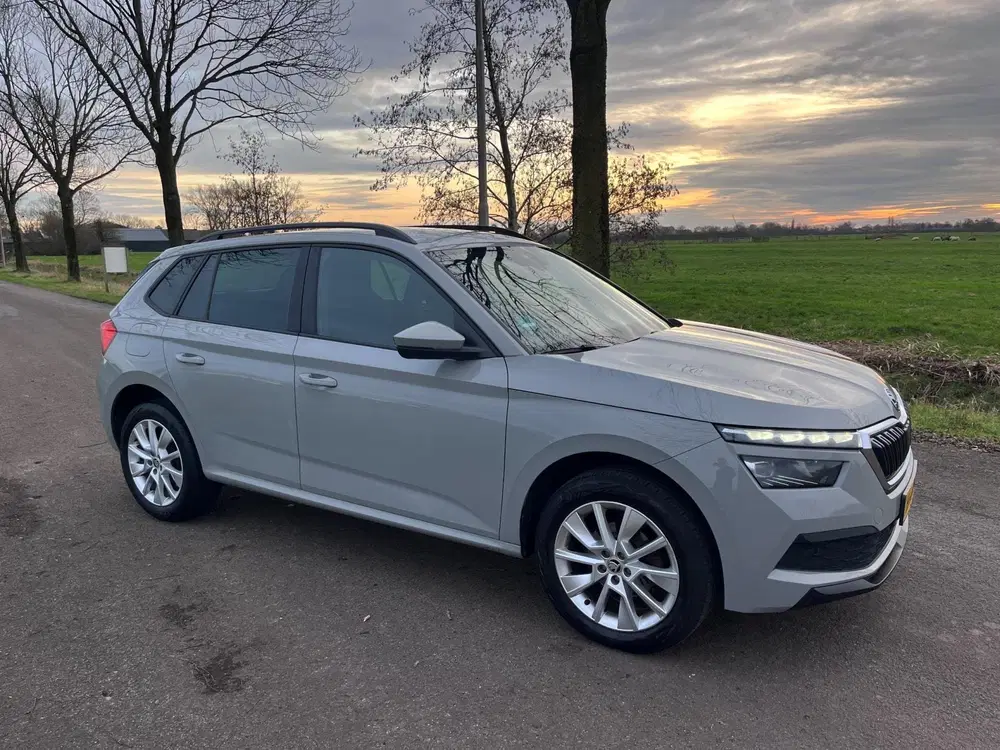 Skoda Kamiq 1.0 TSI Sport Business uit 2020, foto 3