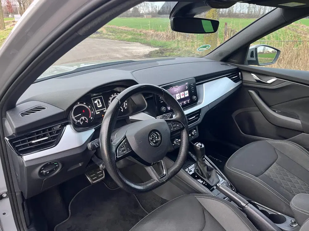 Skoda Kamiq 1.0 TSI Sport Business uit 2020, foto 8