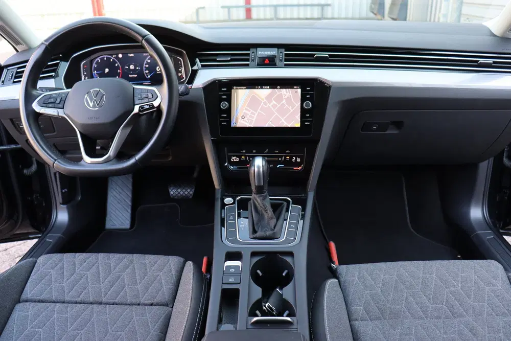 Volkswagen Passat 1.5 TSI Business O.a: PDC uit 2023, foto 3