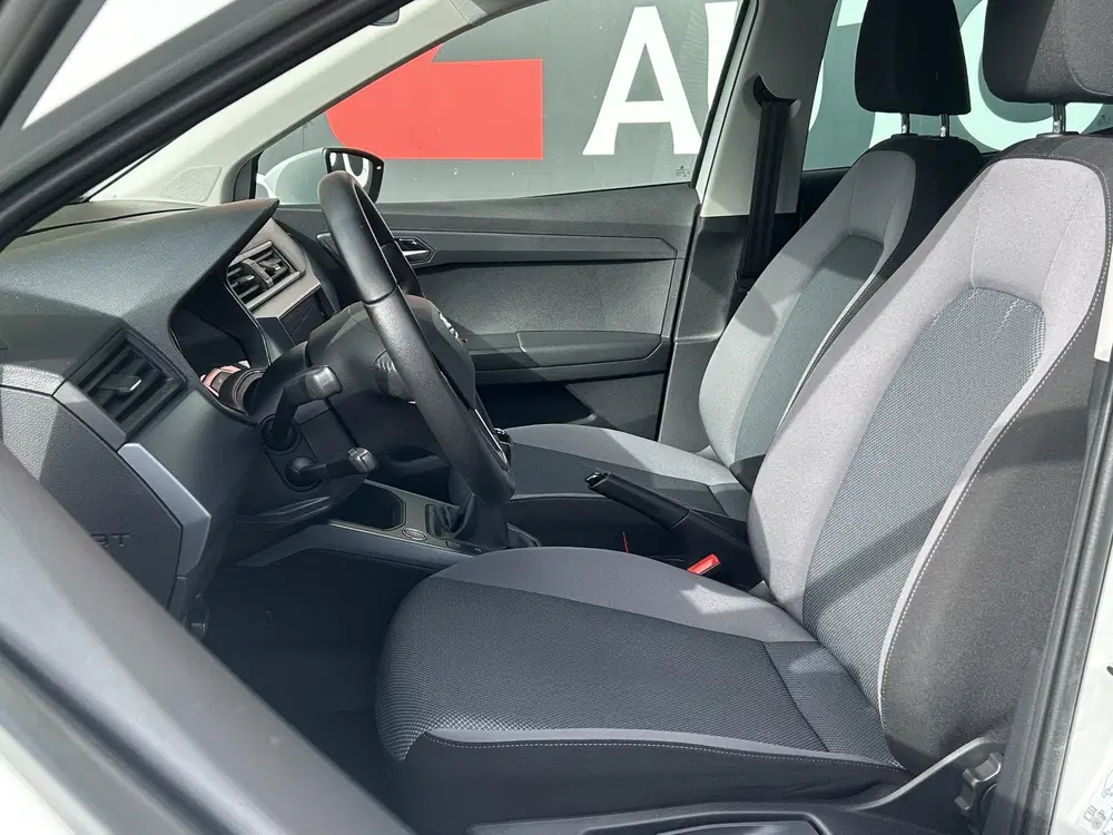 SEAT Arona 1.0 TSI Style Business Intense uit 2021, foto 5