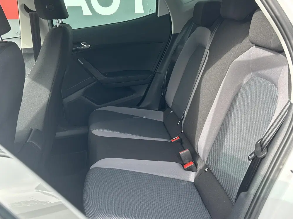 SEAT Arona 1.0 TSI Style Business Intense uit 2021, foto 6