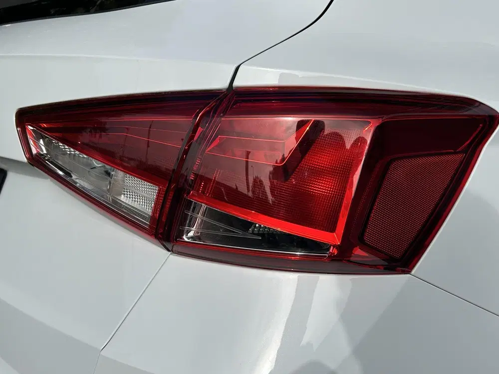 SEAT Arona 1.0 TSI Style Business Intense uit 2021, foto 9