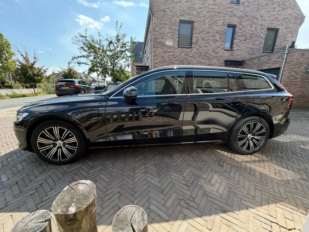 Volvo V60 ZEER NETTE Volvo V60 T6 Twin Engine 340pk uit 2022, foto 10