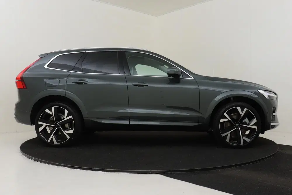 Volvo XC60 T6 PLUG-IN HYBRID AWD ULTRA BRIGHT EXECUTI uit 2026, foto 13