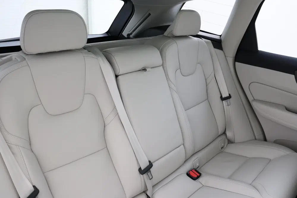 Volvo XC60 T6 PLUG-IN HYBRID AWD ULTRA BRIGHT EXECUTI uit 2026, foto 14