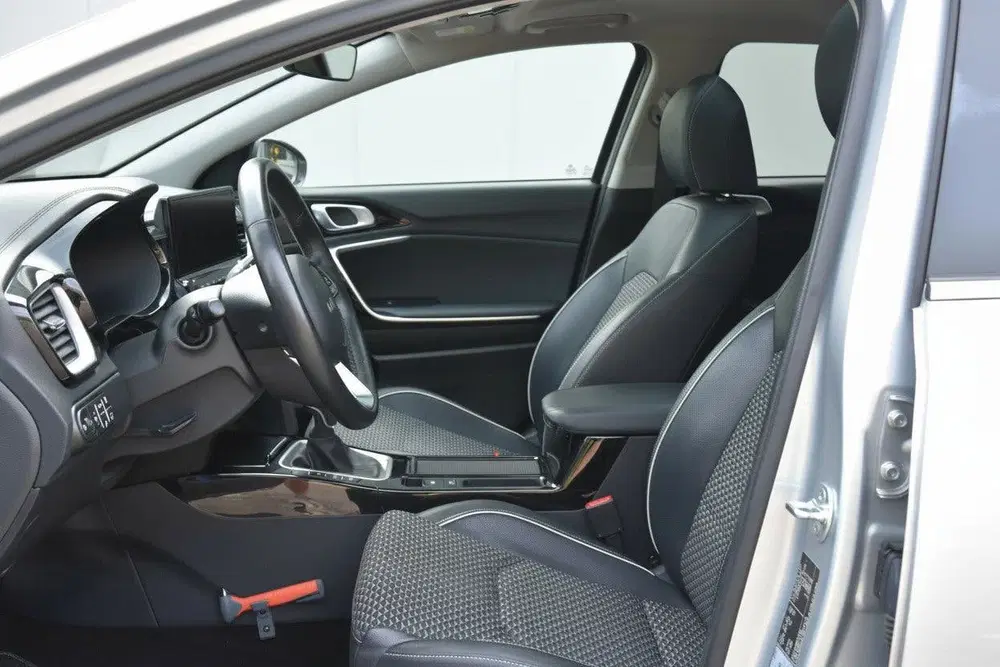 Kia Ceed 1.0 T-GDi ExecutiveLine uit 2024, foto 11