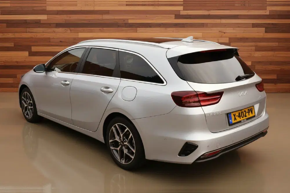 Kia Ceed 1.0 T-GDi ExecutiveLine uit 2024, foto 3