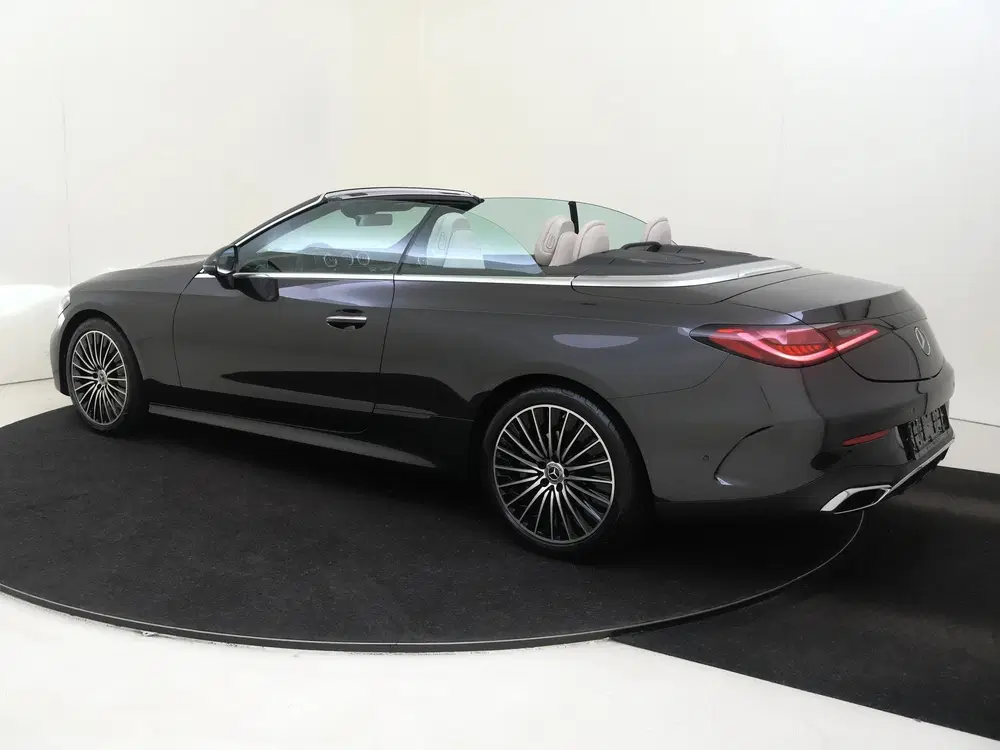 Mercedes-Benz CLE 180 AMG Line uit 2025, foto 3