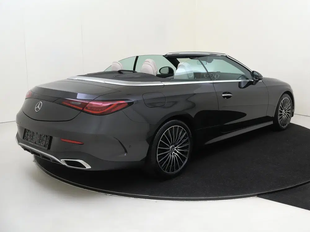 Mercedes-Benz CLE 180 AMG Line uit 2025, foto 4
