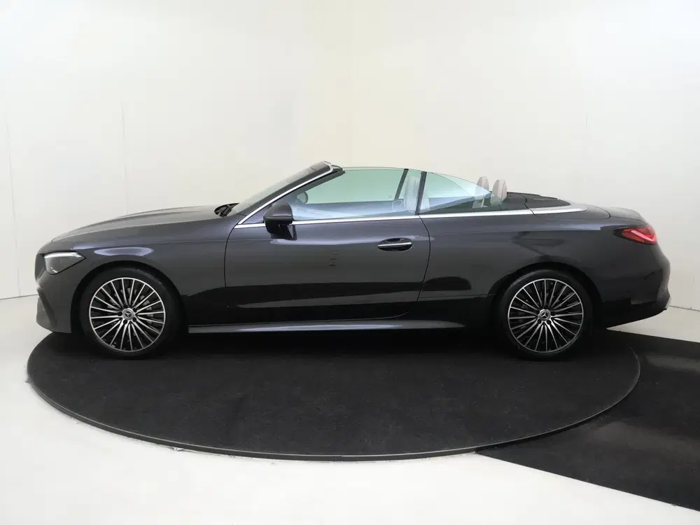 Mercedes-Benz CLE 180 AMG Line uit 2025, foto 8