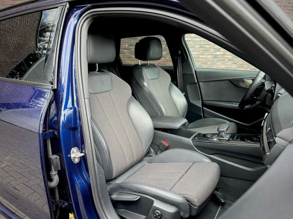 Audi A4 TFSI S-EDITION uit 2021, foto 11