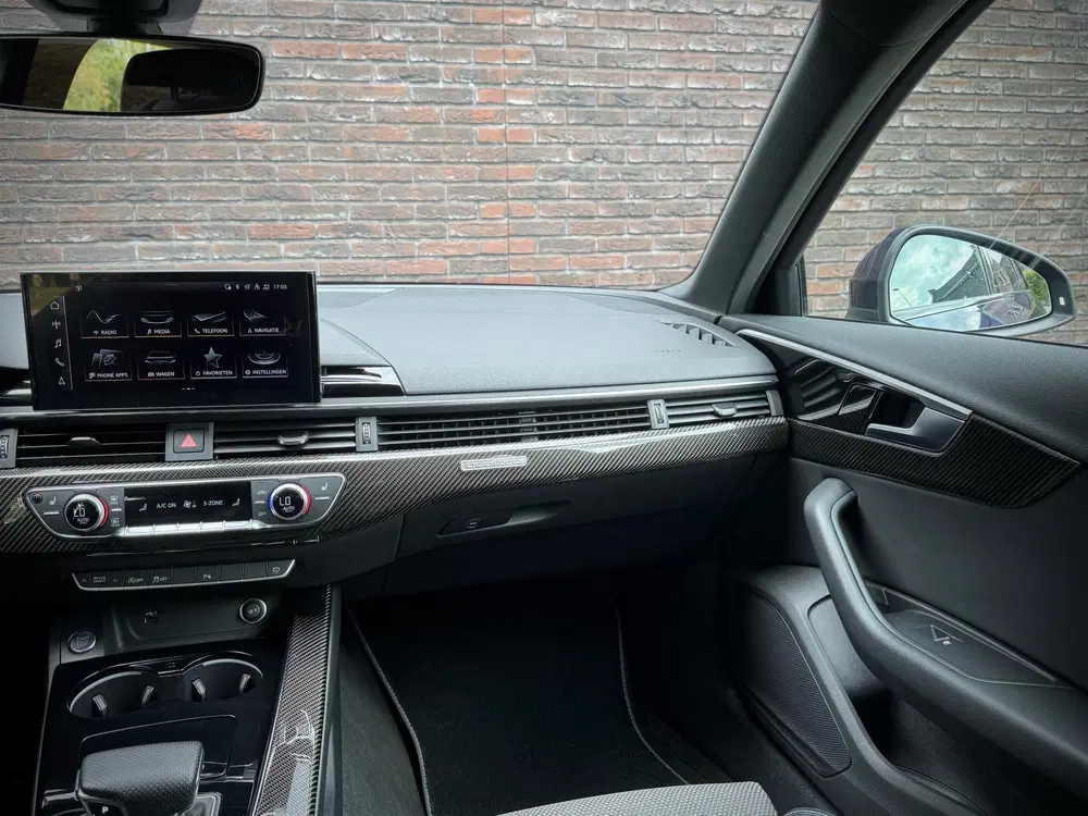 Audi A4 TFSI S-EDITION uit 2021, foto 9