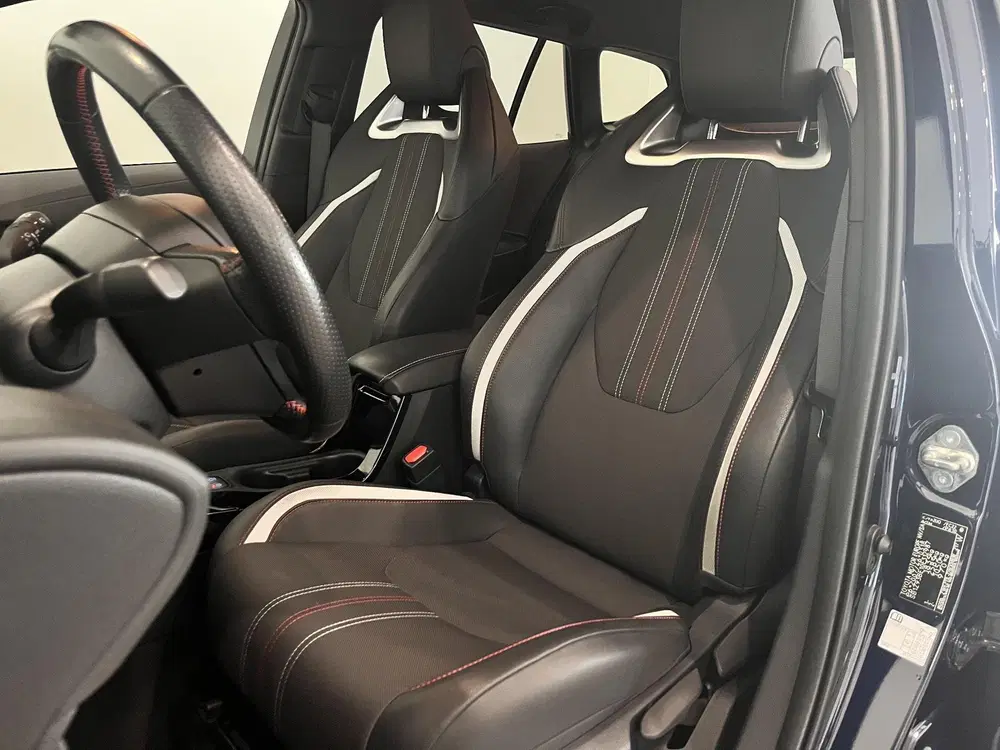 Toyota Corolla 1.8 Hybrid GR-Sport uit 2022, foto 7