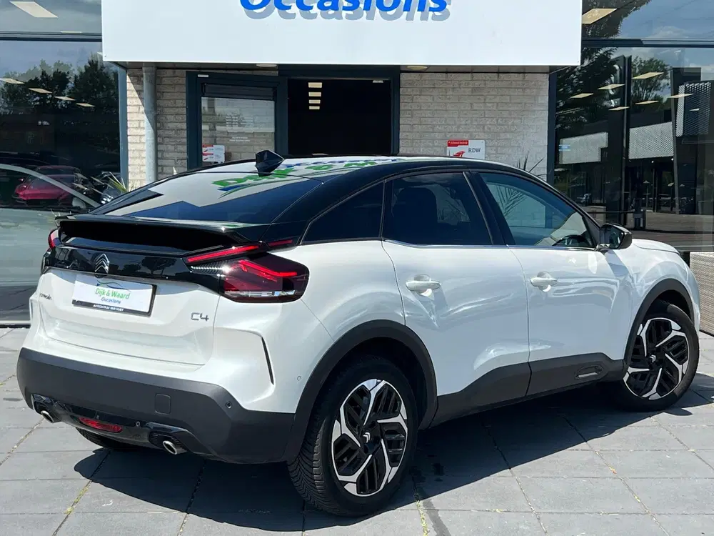 Citroën C4 Citroen C4 1.2 Puretech Shine uit 2023, foto 2