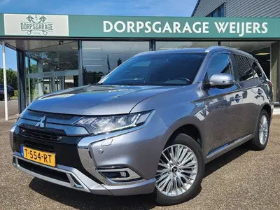 Mitsubishi Outlander 2.4 PHEV S-EDITION Trekhaak uit 2019
