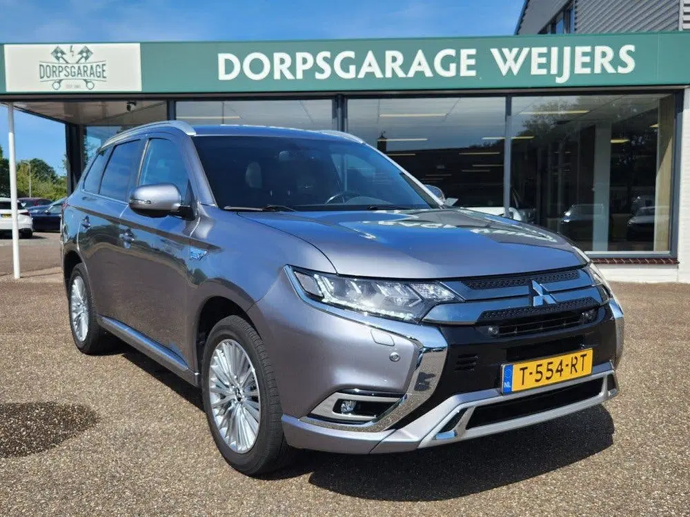 Mitsubishi Outlander 2.4 PHEV S-EDITION Trekhaak uit 2019, foto 15