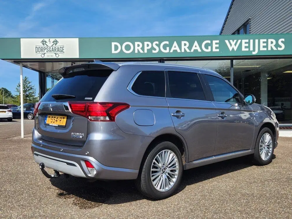 Mitsubishi Outlander 2.4 PHEV S-EDITION Trekhaak uit 2019, foto 2