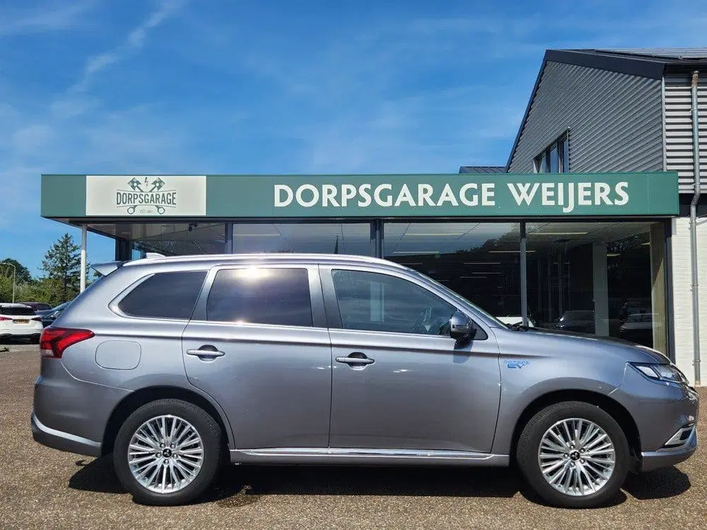 Mitsubishi Outlander 2.4 PHEV S-EDITION Trekhaak uit 2019, foto 5