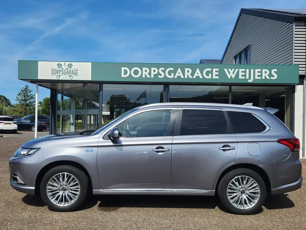 Mitsubishi Outlander 2.4 PHEV S-EDITION Trekhaak uit 2019, foto 6