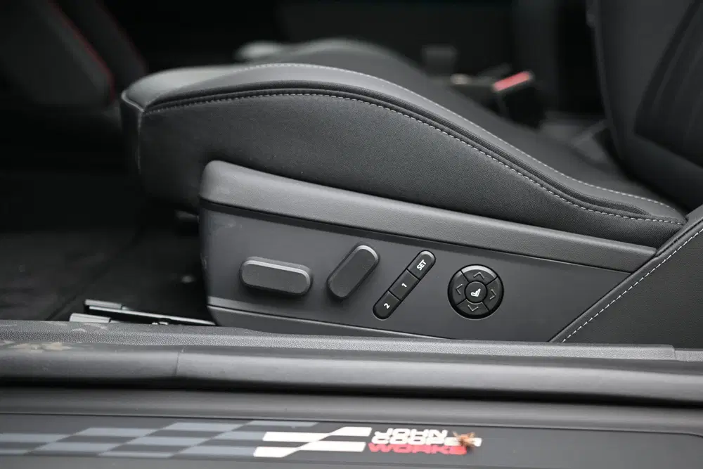Mini Hatchback John Cooper Works uit 2026, foto 10