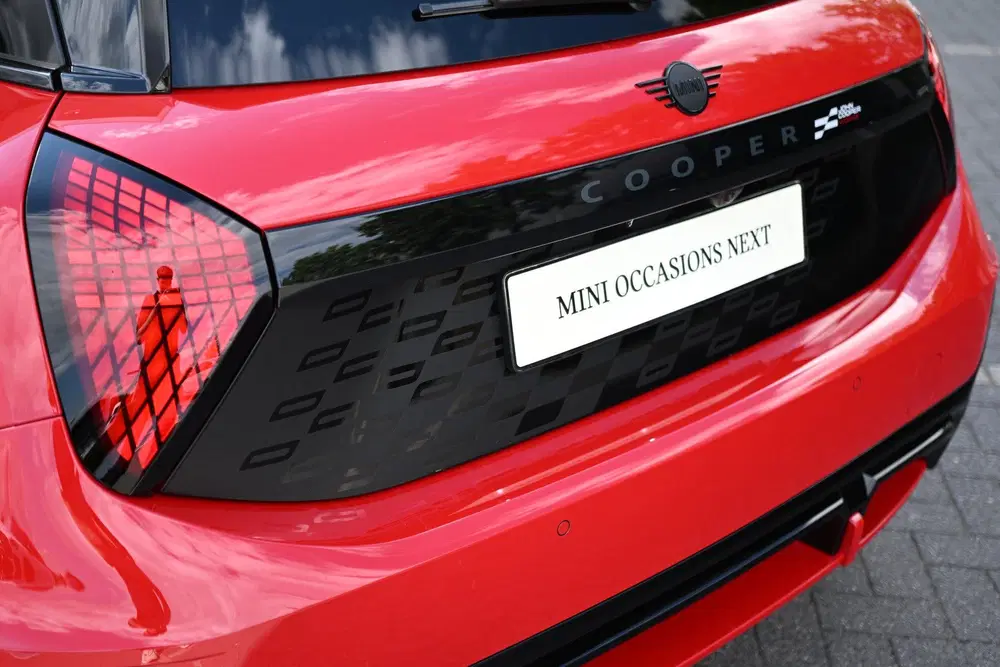 Mini Hatchback John Cooper Works uit 2026, foto 11