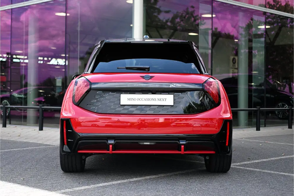 Mini Hatchback John Cooper Works uit 2026, foto 7