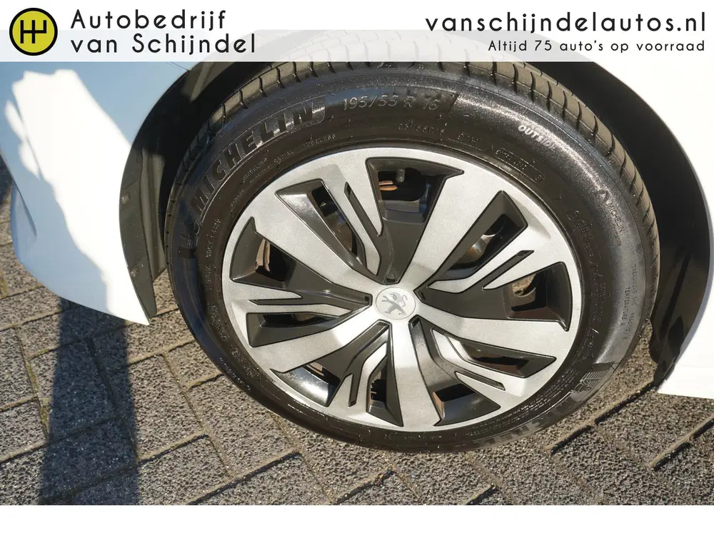 Peugeot 208 1.2 PURETECH ACTIVE PEFECT ONDERHOUDEN 4X uit 2023, foto 11