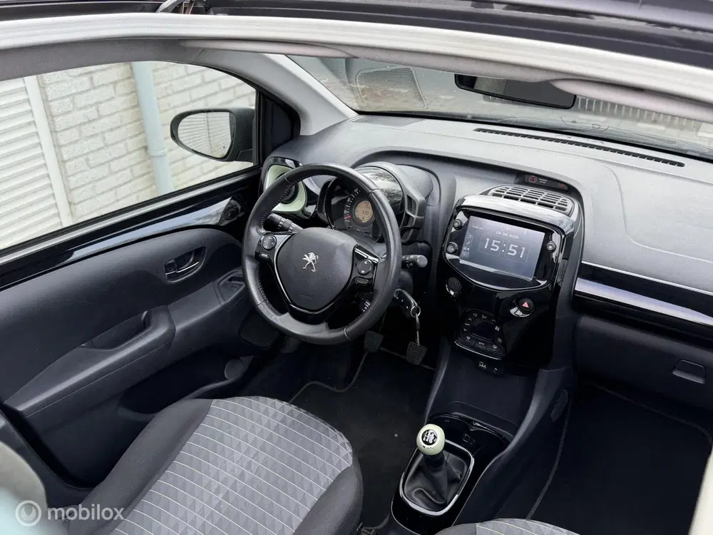 Peugeot 108 1.0 e-VTi uit 2020, foto 11