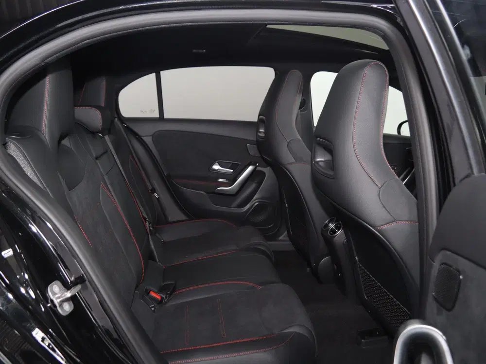 Mercedes-Benz A-Klasse 250 e Business Solution AMG uit 2026, foto 8