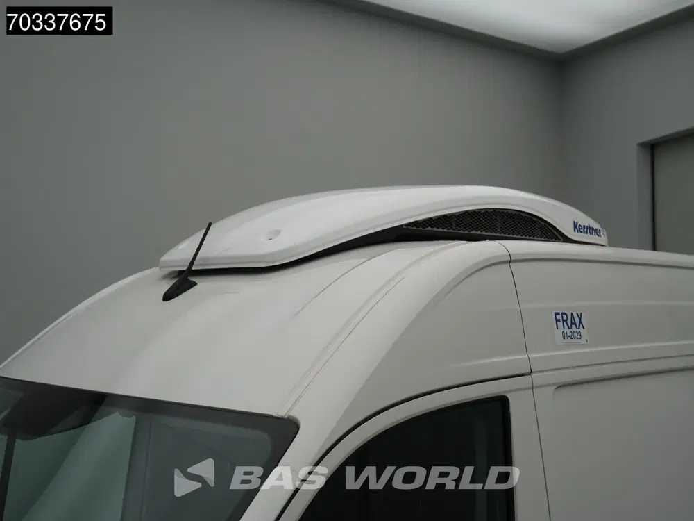 Volkswagen Crafter 140pk Koelwagen Kerstner Cooljet L3H3 AC uit 2023, foto 15