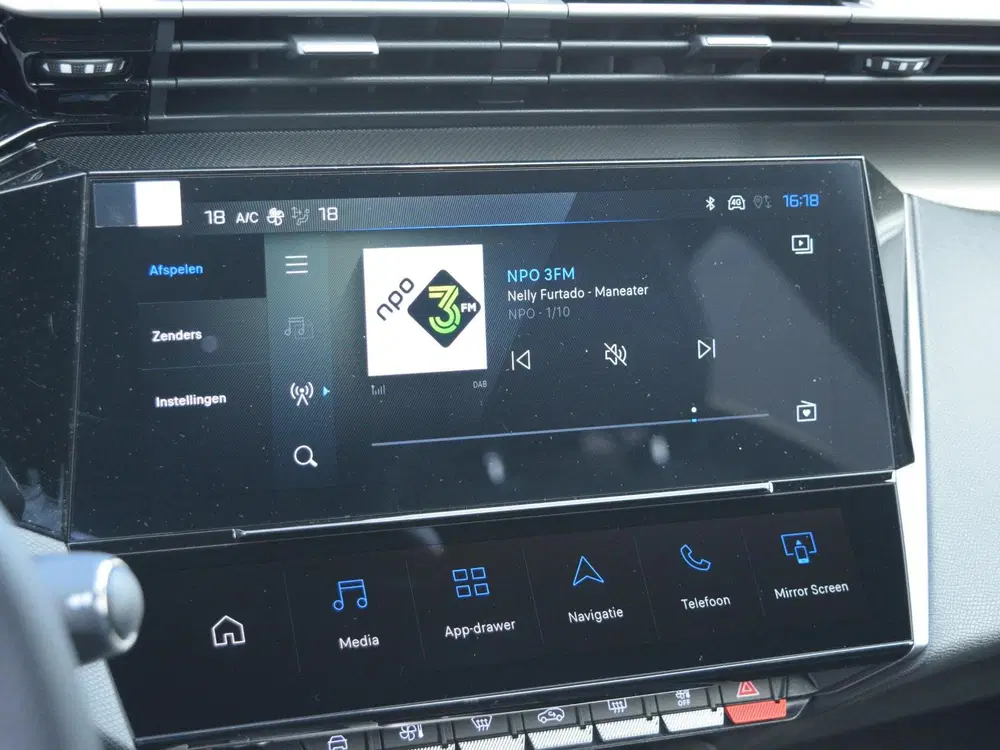 Peugeot 308 GT 54 kWh uit 2026, foto 11