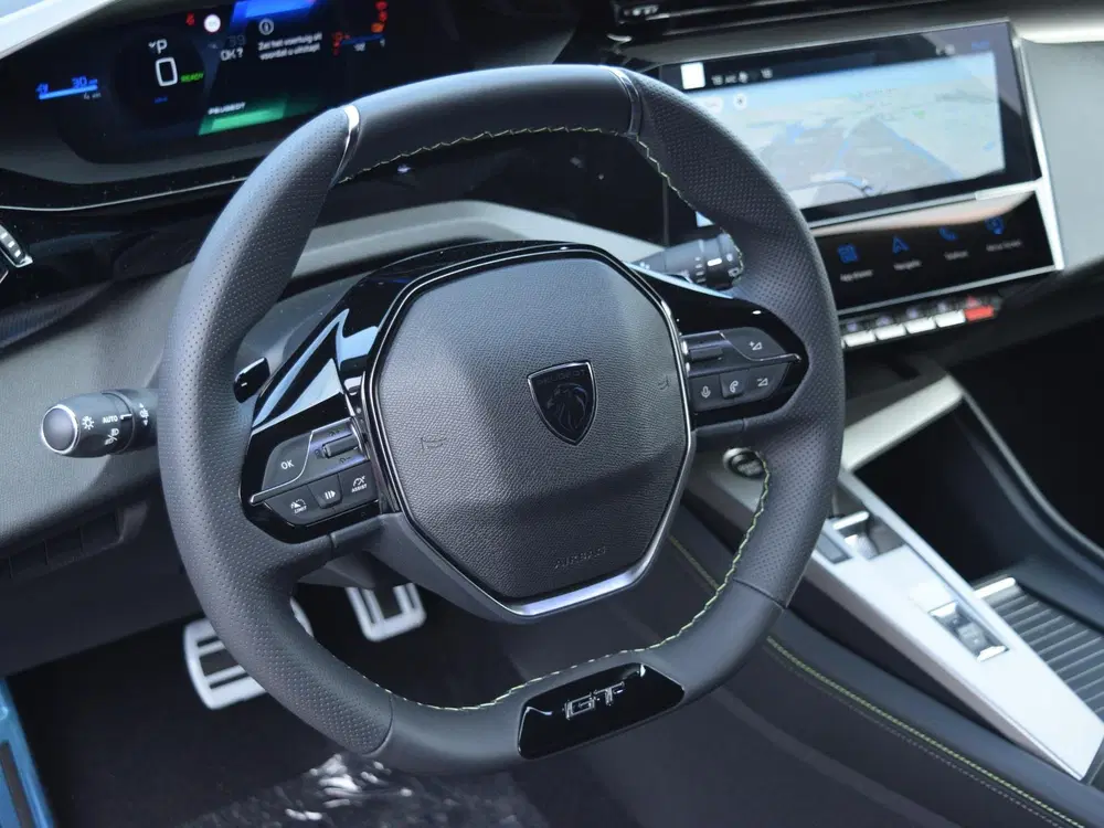 Peugeot 308 GT 54 kWh uit 2026, foto 6