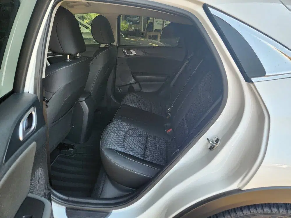 Kia XCeed 1.5 T-GDI 160pk MHEV Automaat uit 2021, foto 8