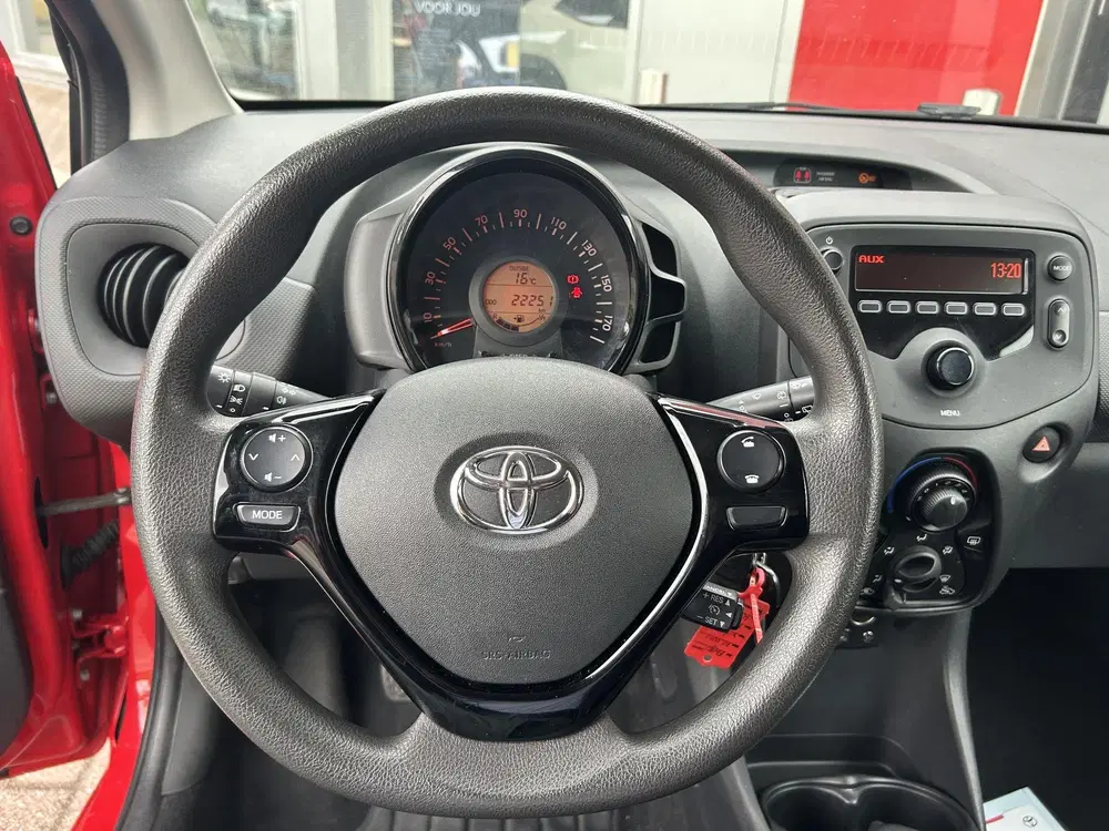 Toyota Aygo 1.0 VVT-i x-fun uit 2021, foto 13