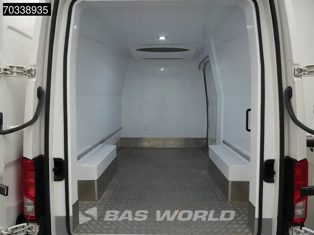 Volkswagen Crafter 140pk Koelwagen Kerstner Cooljet L3H3 AC uit 2023, foto 10