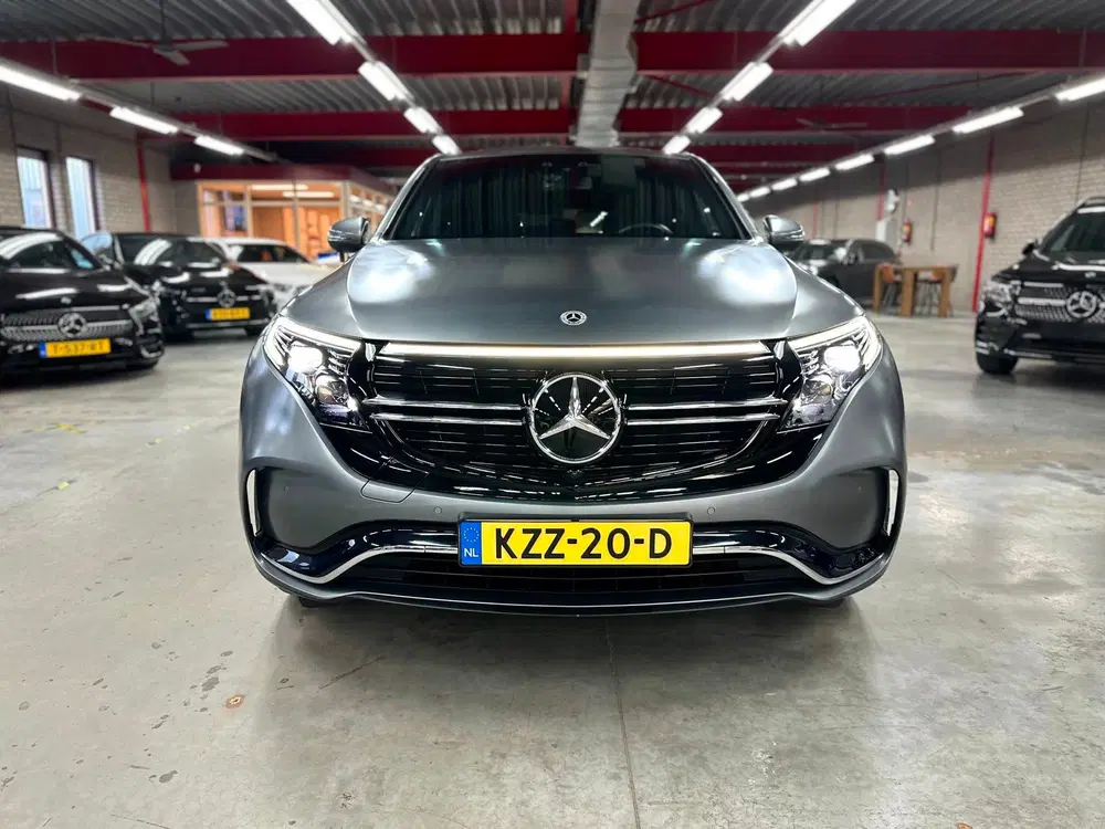 Mercedes-Benz EQC 4MATIC uit 2022, foto 8