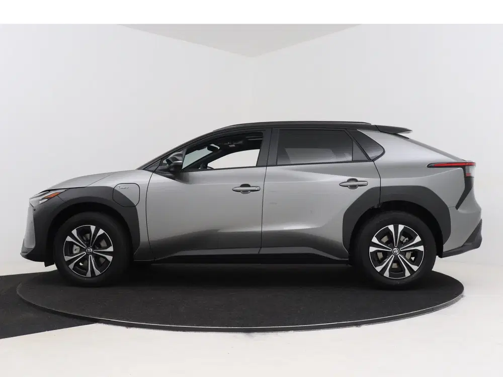 Toyota bZ4X Dynamic 71 kWh uit 2025, foto 4