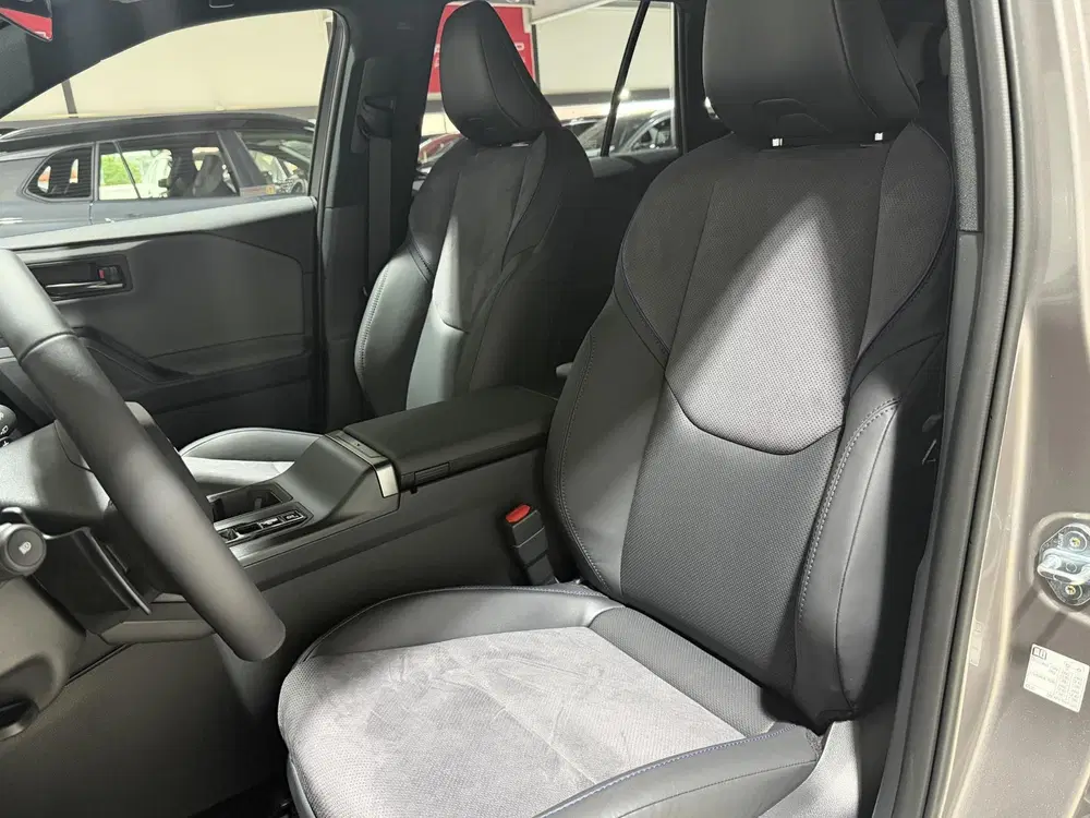 Toyota RAV 4 2.5 Plug-in Hybrid AWD 300 First Edition N uit 2026, foto 3