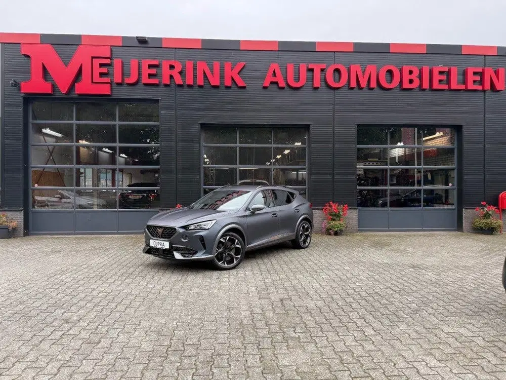 Cupra Formentor 1.4 E-HYB VZ PERF. BJ.2022 MAGNETIC GRAU M uit 2022, foto 2
