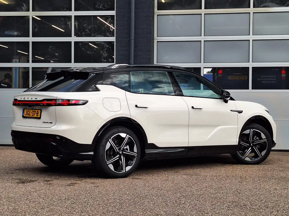 Voyah Courage Performance Edition 80 kWh uit 2025, foto 3