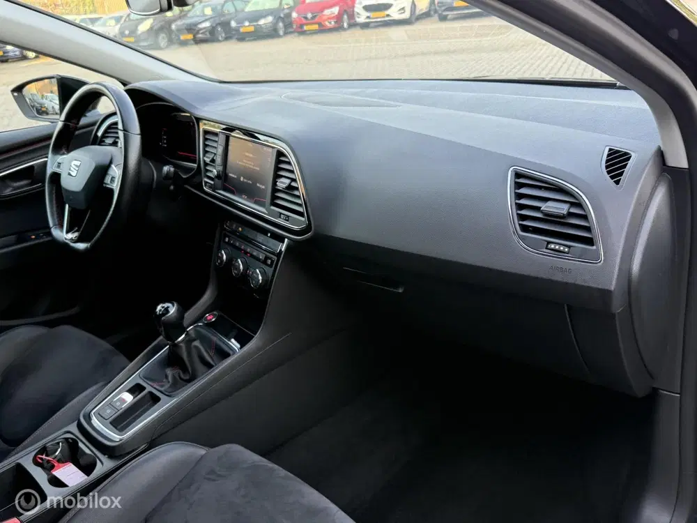 SEAT Leon 1.5 TSI FR PANORAMADAK uit 2019, foto 13