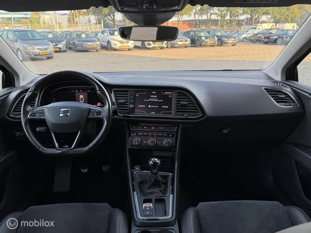 SEAT Leon 1.5 TSI FR PANORAMADAK uit 2019, foto 2