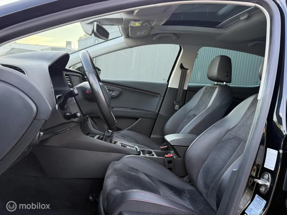 SEAT Leon 1.5 TSI FR PANORAMADAK uit 2019, foto 4