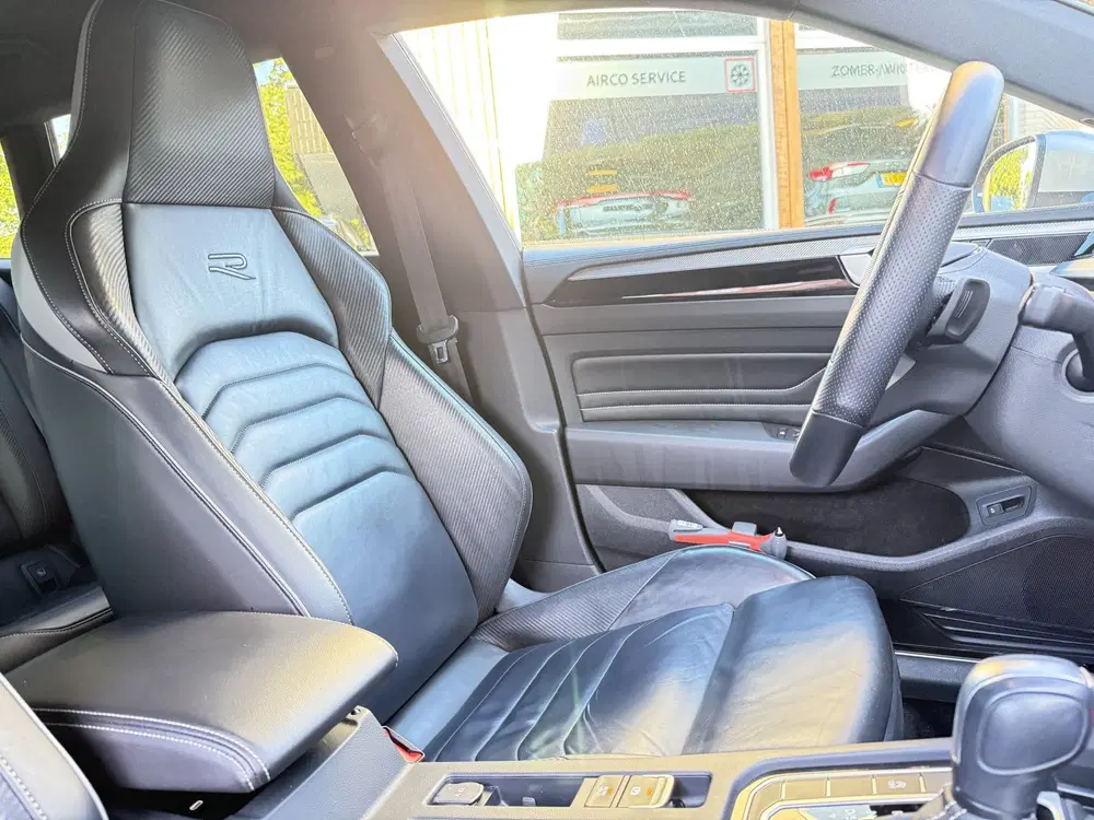 Volkswagen Arteon 2.0 TSi 190pk R-Line Busine uit 2023, foto 2
