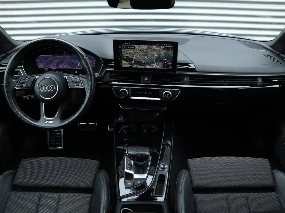Audi A4 40 TFSI Launch edition Sport Automaat *1e uit 2020, foto 3